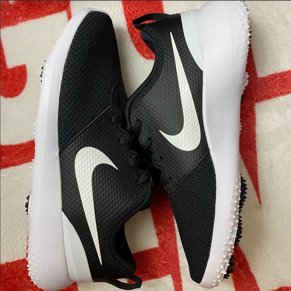 Nike golf shoes ridge g